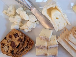 Cheese & Cracker Plate
